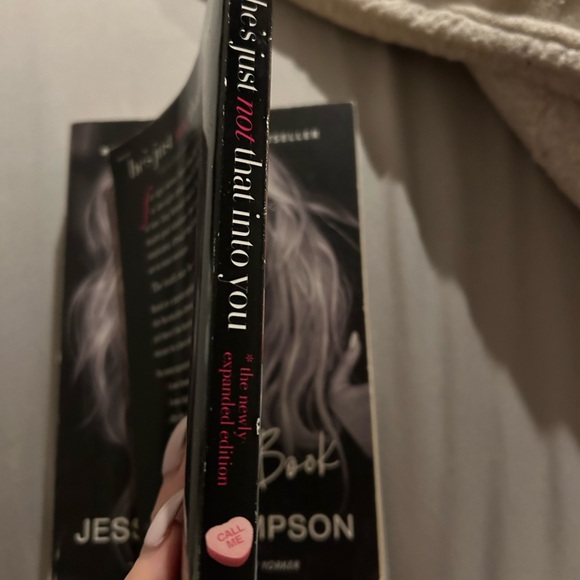 He’s Just Not that Into You Paperback - Picture 3 of 3